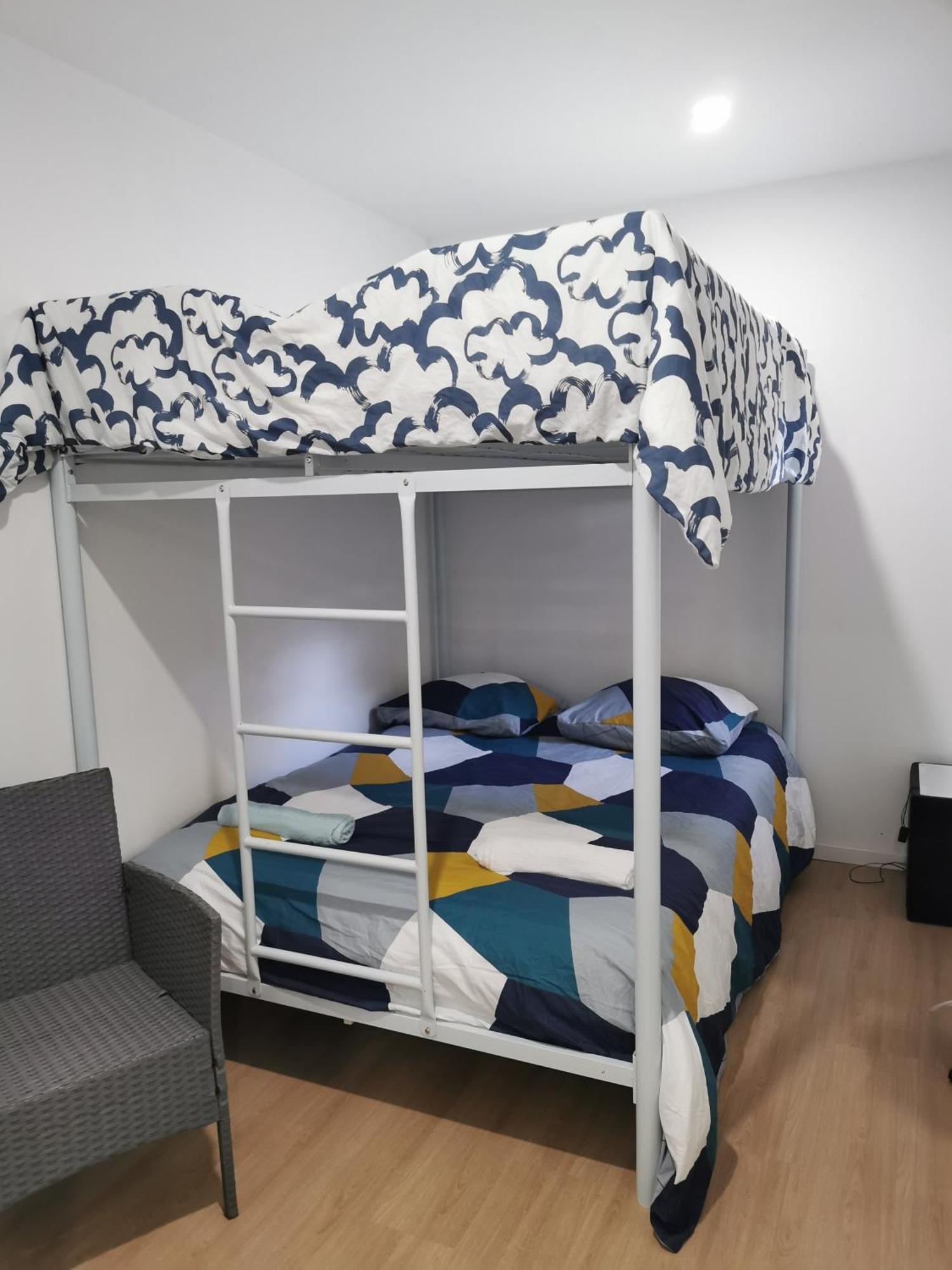 Locatif Gare Lille Europe Souvenir Bed & Breakfast Екстериор снимка